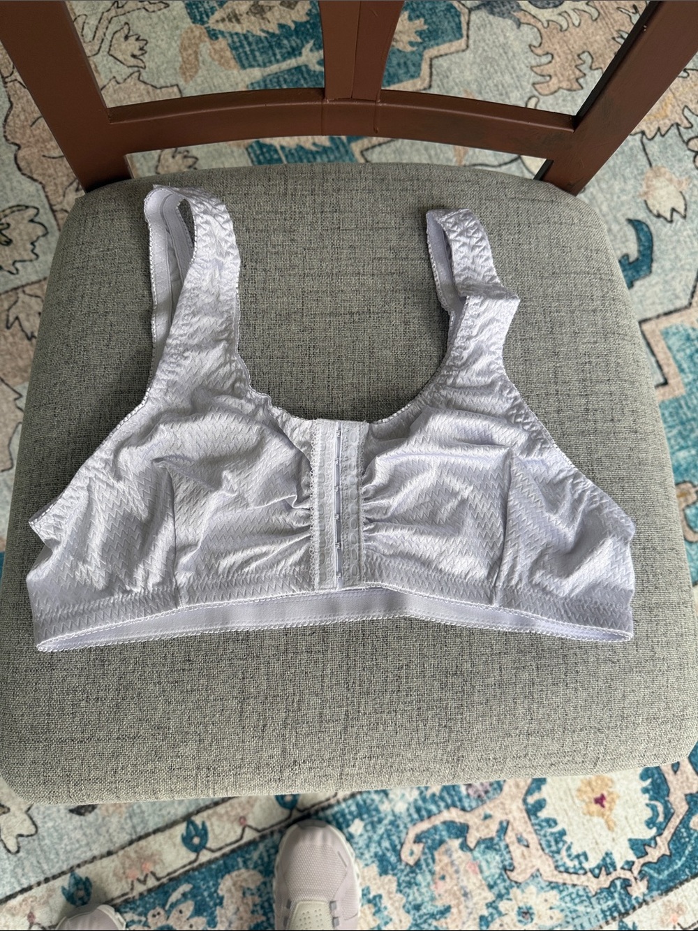 NWT Women’s comfort bra. Size 44 - hooks in the front.